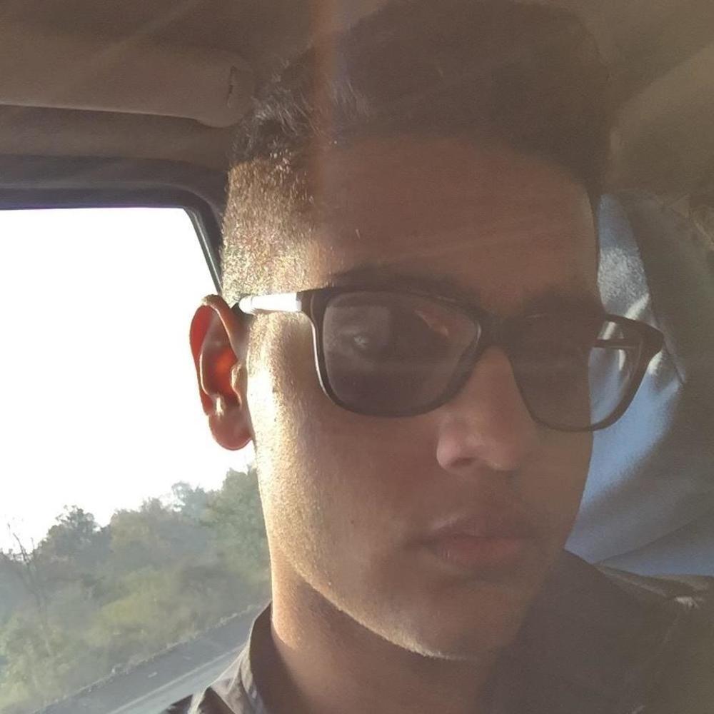 Meet your Posher, Yogendra